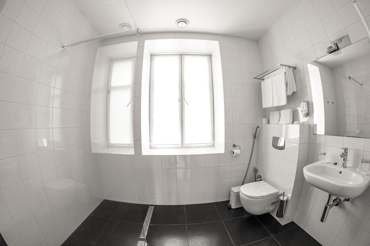 Kolobok Hotel Kniahynynok Ngoại thất bức ảnh
