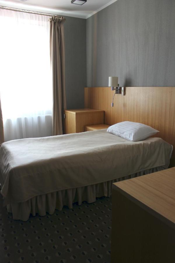 Kolobok Hotel Kniahynynok Ngoại thất bức ảnh