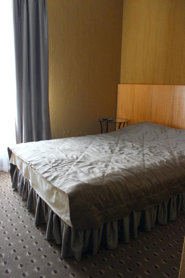 Kolobok Hotel Kniahynynok Ngoại thất bức ảnh