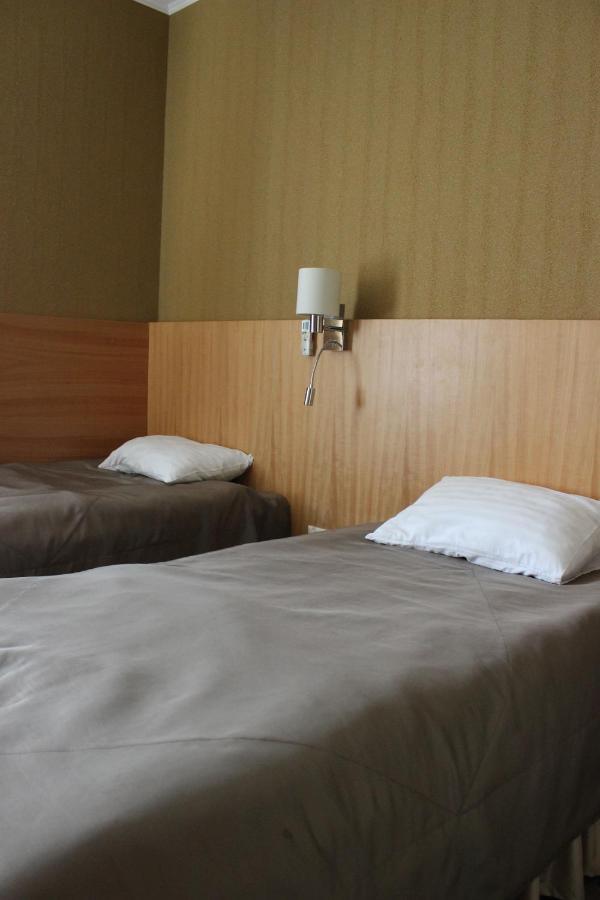Kolobok Hotel Kniahynynok Ngoại thất bức ảnh