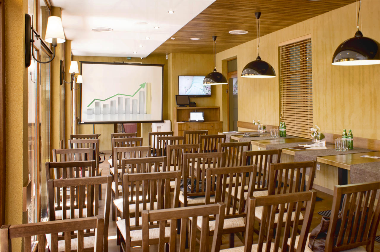 Kolobok Hotel Kniahynynok Ngoại thất bức ảnh